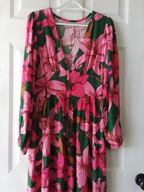 Hurley Green Maxi  Dress with Bright Pink Floral Print.